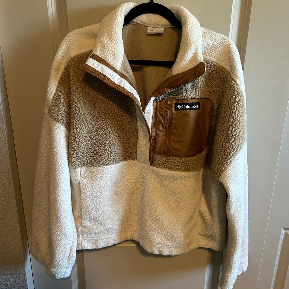 Columbia Sherpa Jacket in Cream and Tan